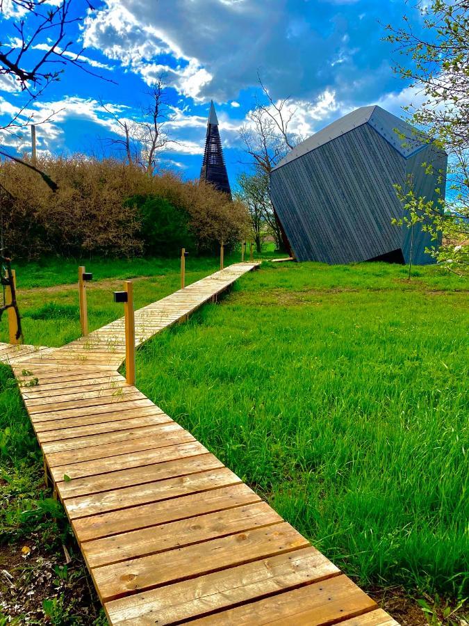 Treehouses Kapolcs Zalapetend Exterior photo
